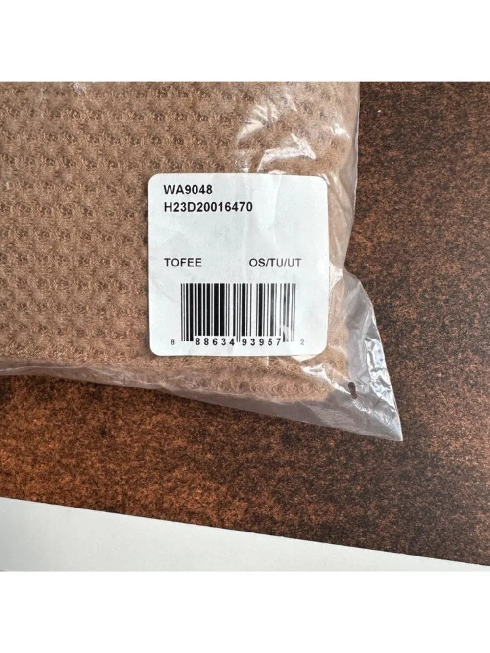 Beyond Yoga Waffle Knit Long Infinity Scarf Toffee Tan One Size NWT WA9048